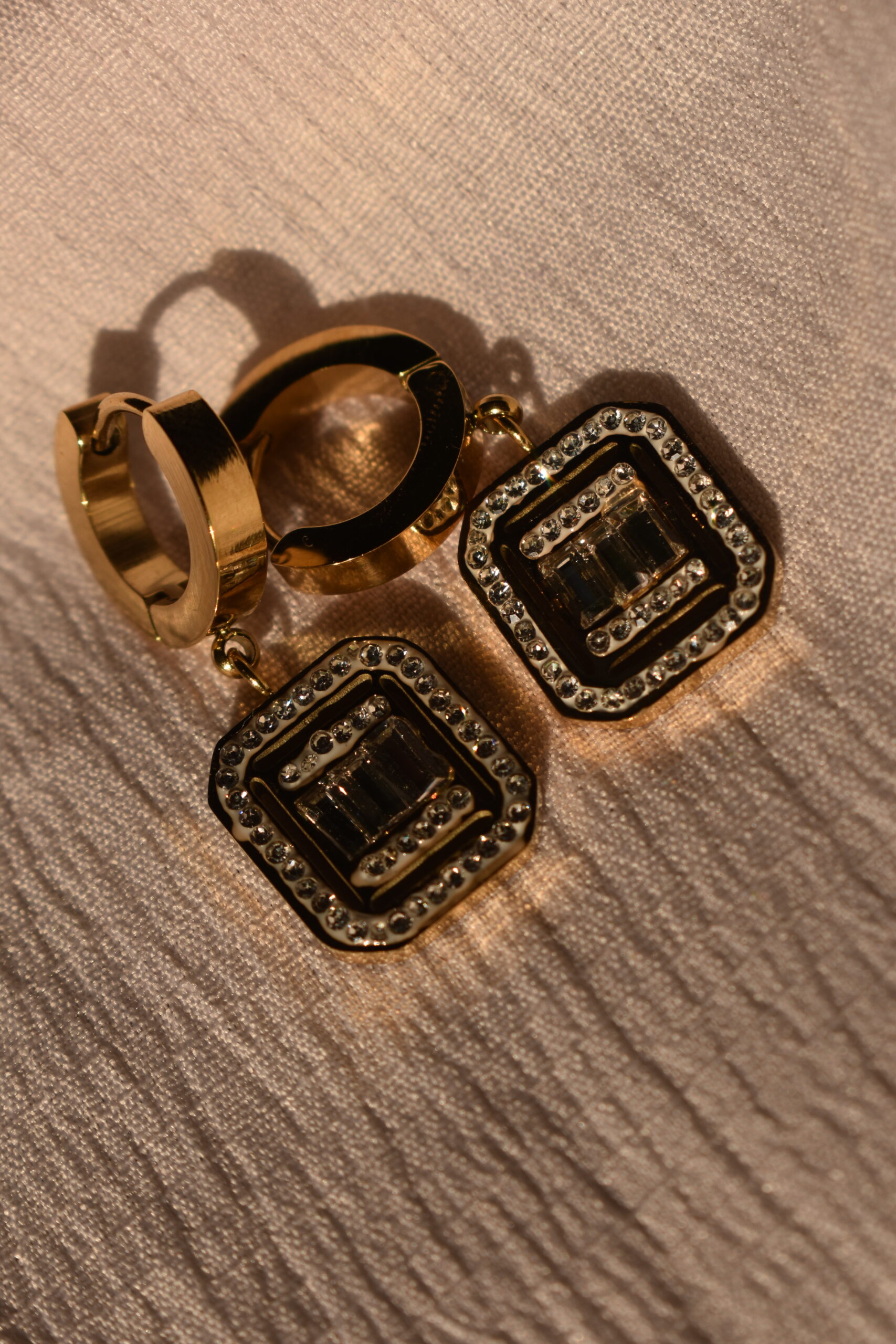 Luxury Gold-Plated Black Crystal Dangle Earrings