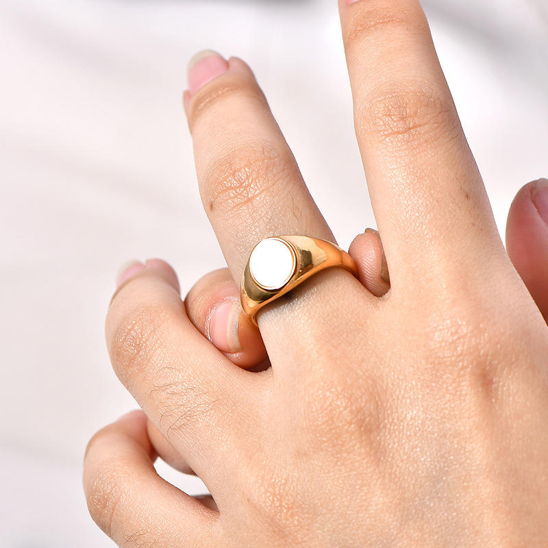 Oval White Stone Ring - Image 3