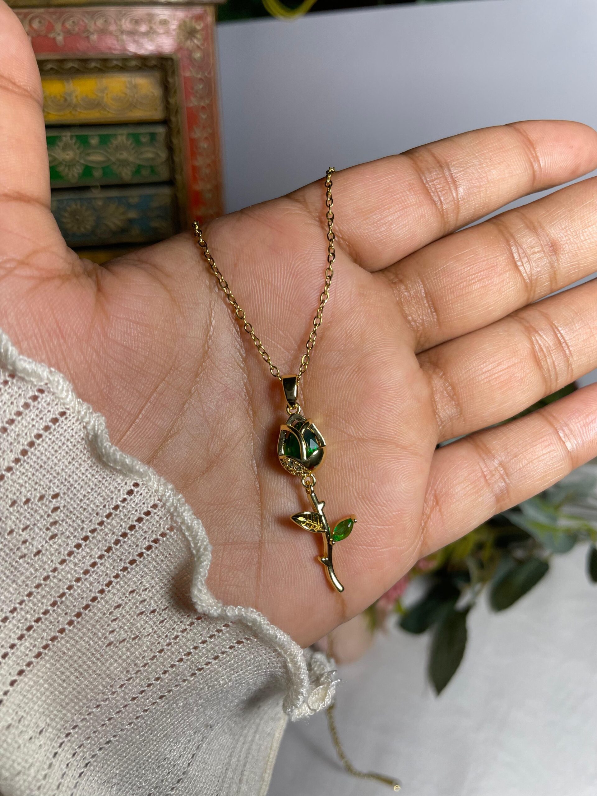 Emerald Bloom Rose Necklace - Image 3